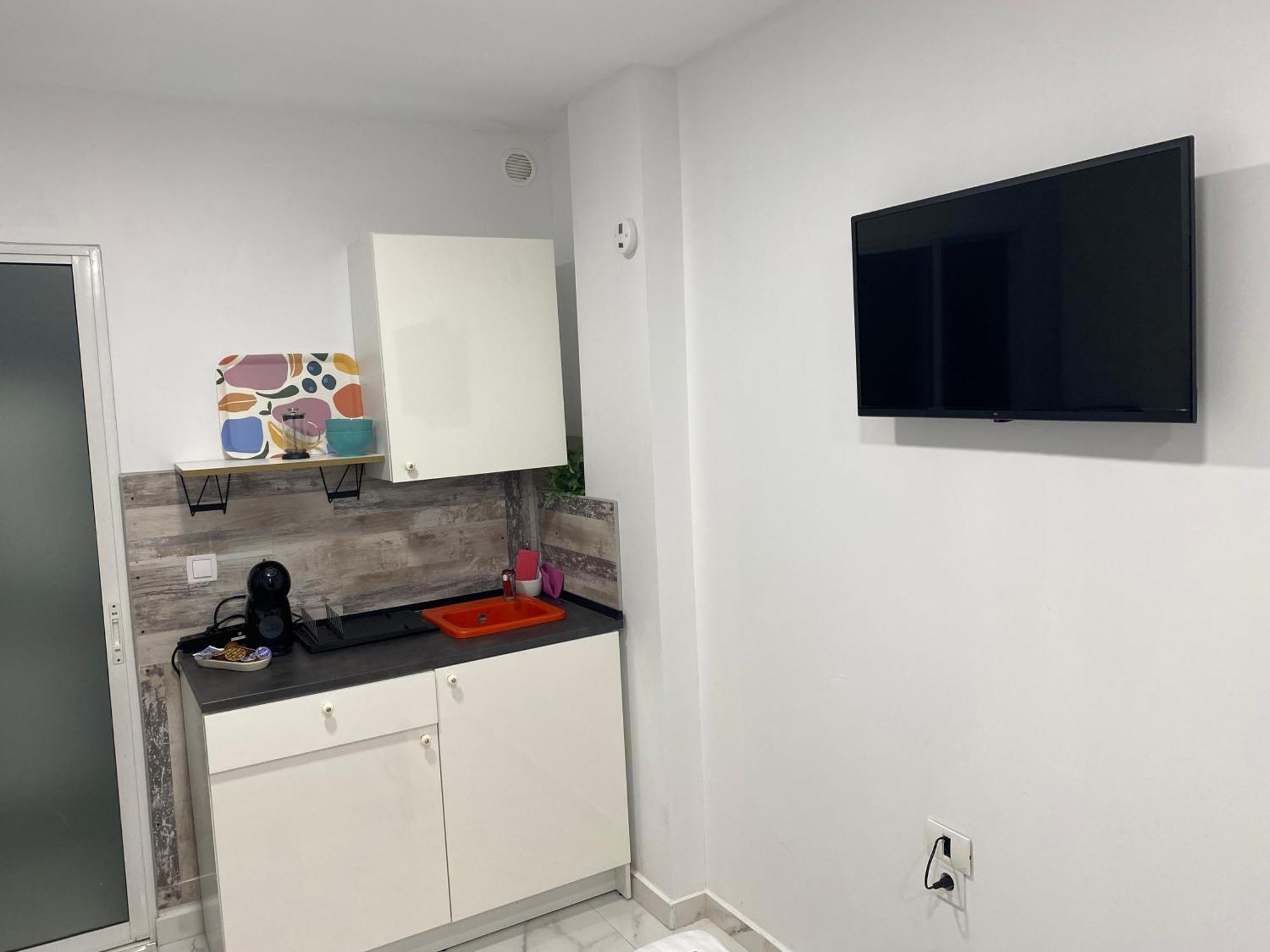 Nirvana Comfort Apartments 2 Солун Екстериор снимка